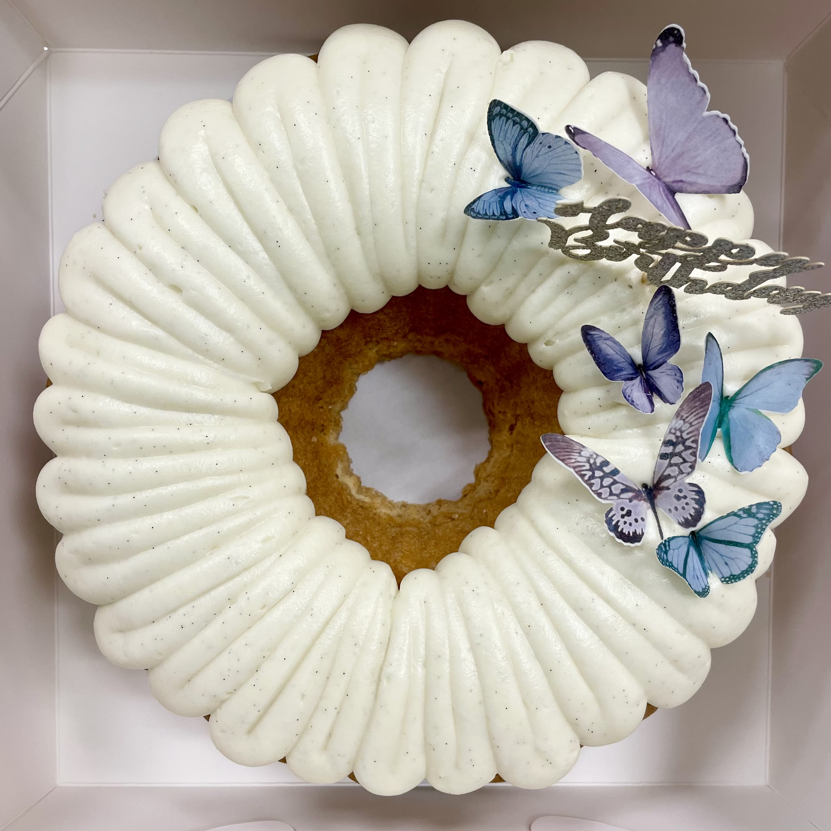 Cream Cheese Vanilla Bean Pound Cake - Full Bundt