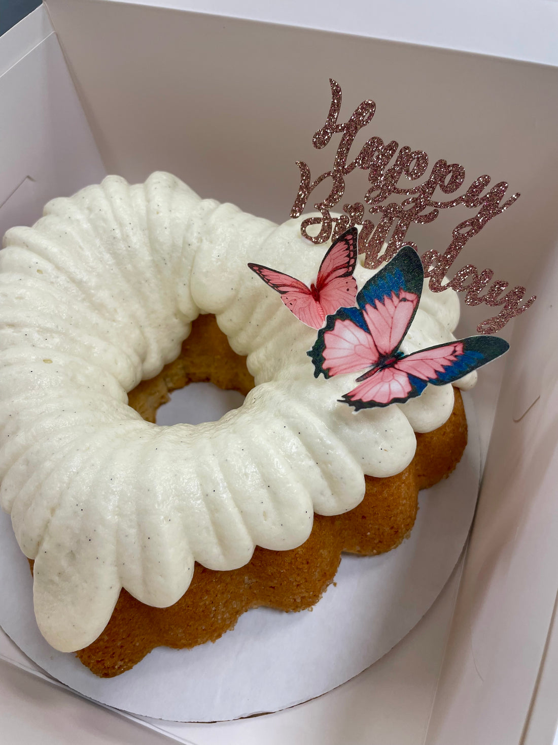 Cream Cheese Vanilla Bean Pound Cake - Heart Bundt
