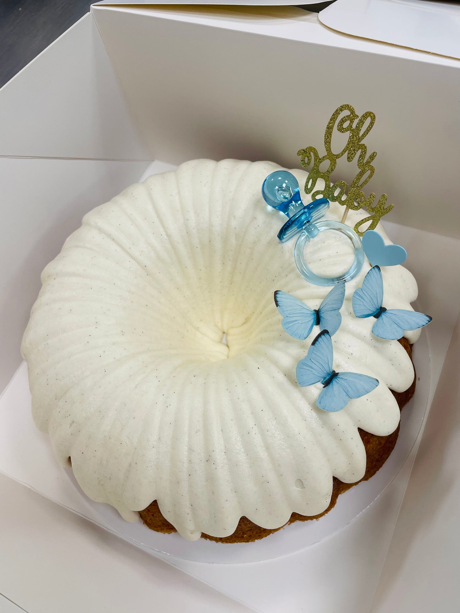 Cream Cheese Vanilla Bean Pound Cake - Full Bundt