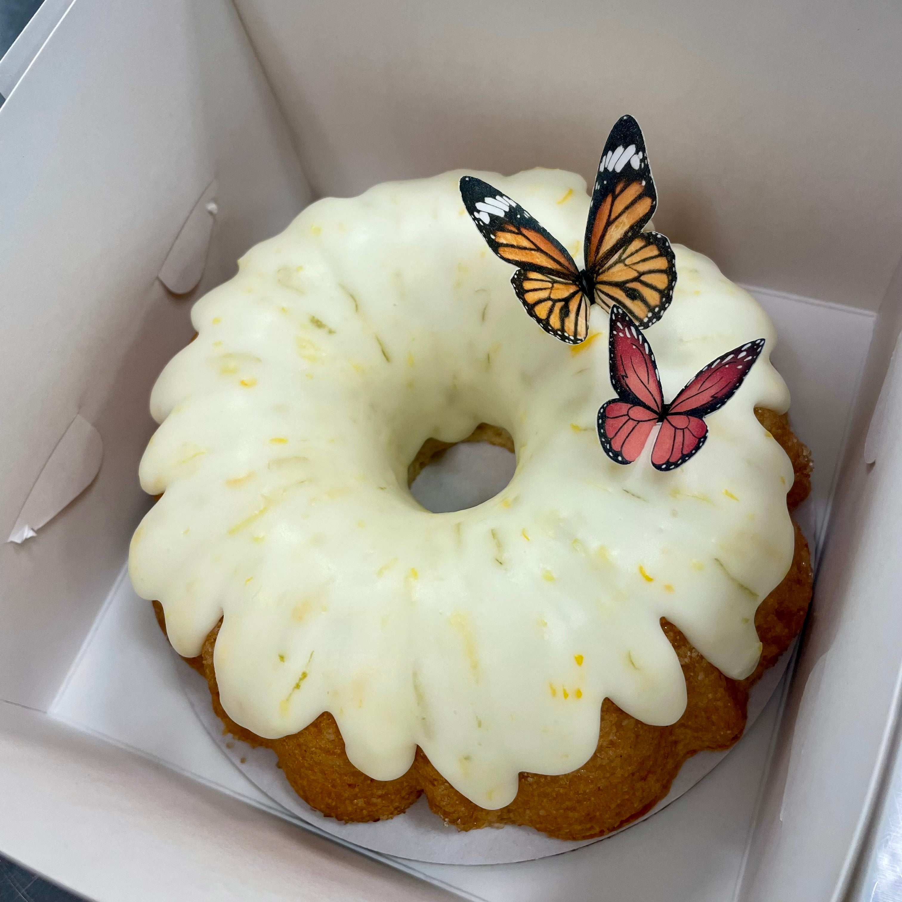 Cream Cheese Vanilla Bean Pound Cake - Medium Bundt