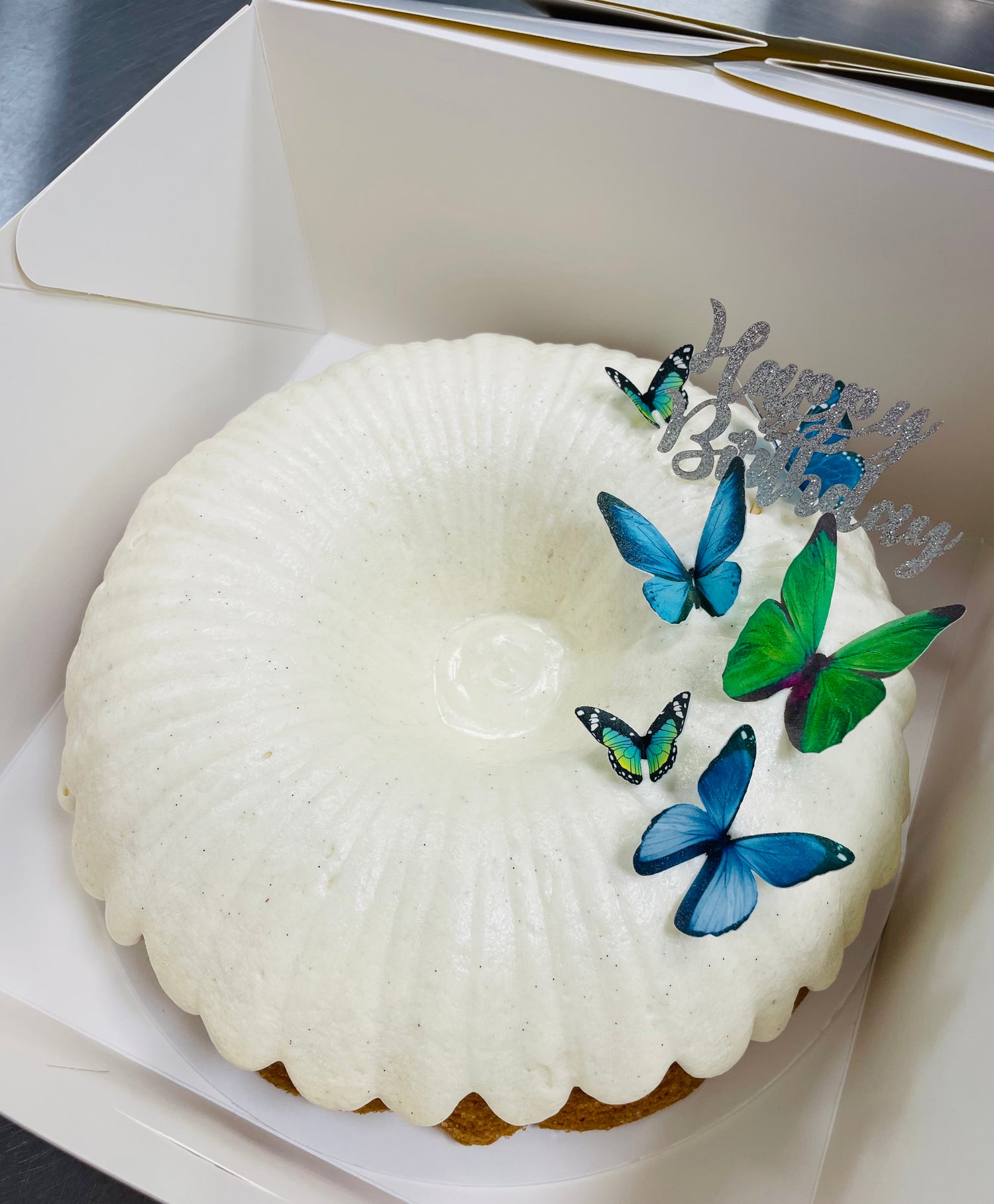 Cream Cheese Vanilla Bean Pound Cake - Full Bundt