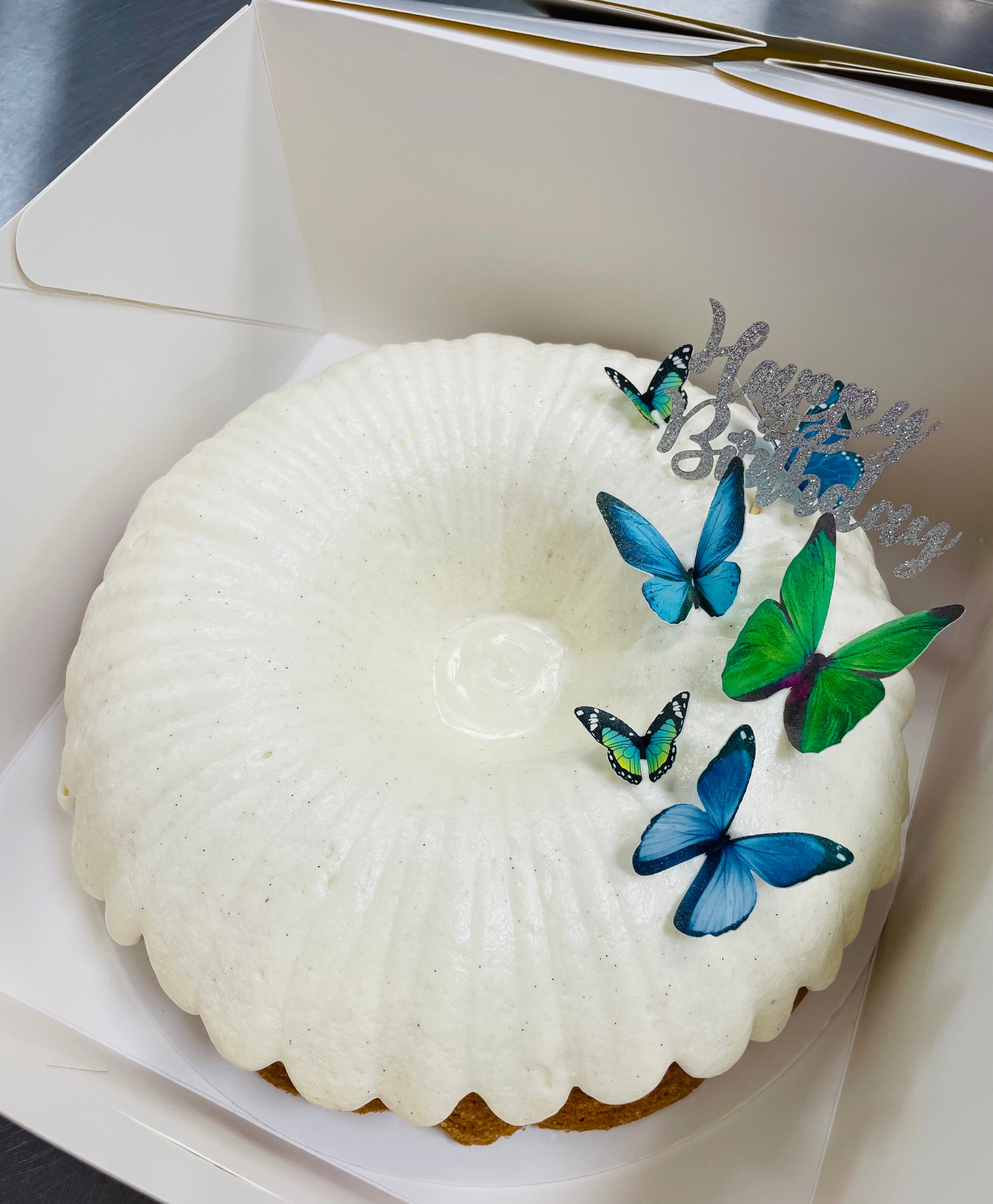 Cream Cheese Vanilla Bean Pound Cake - Full Bundt